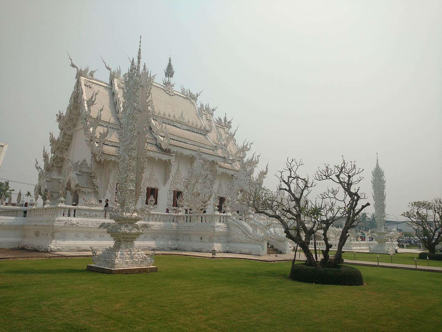 IMG_20160412_105636607?async&rand=0.8825045376947864