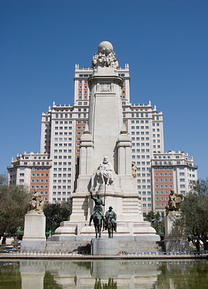 300px-Monumento_a_Miguel_de_Cervantes_-_03.jpg