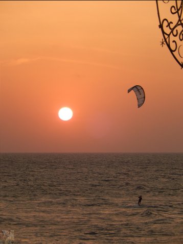 Pôr do Sol visto do Café del Mar