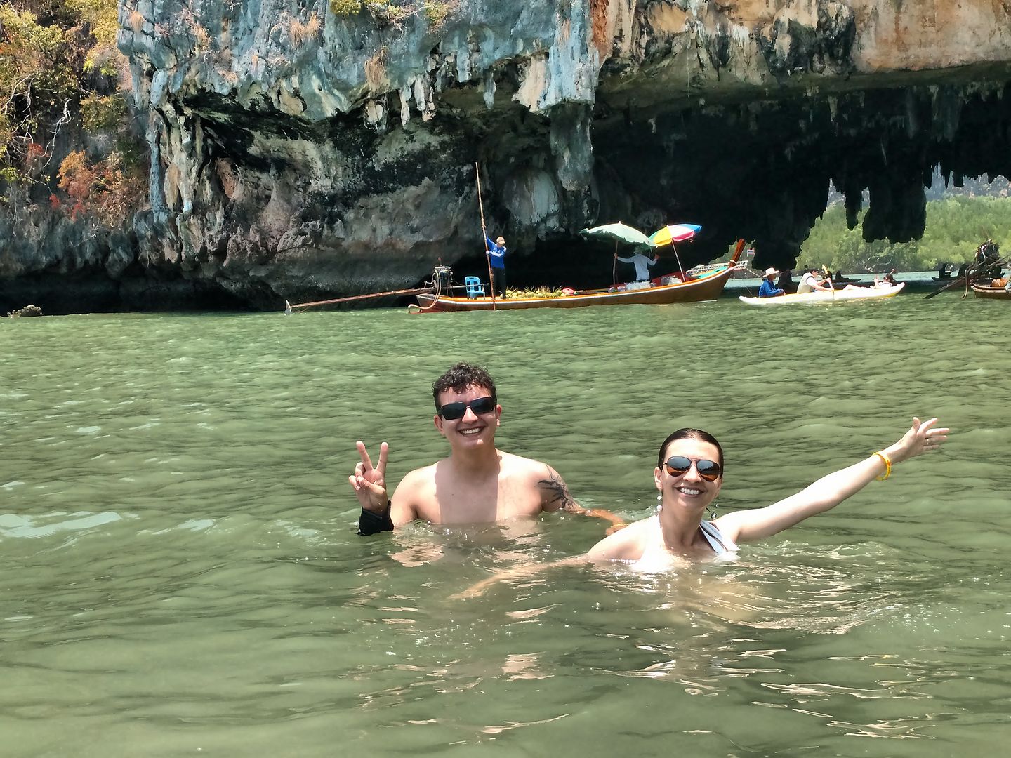 IMG_20160418_121752103?async&rand=0.5371306523346251