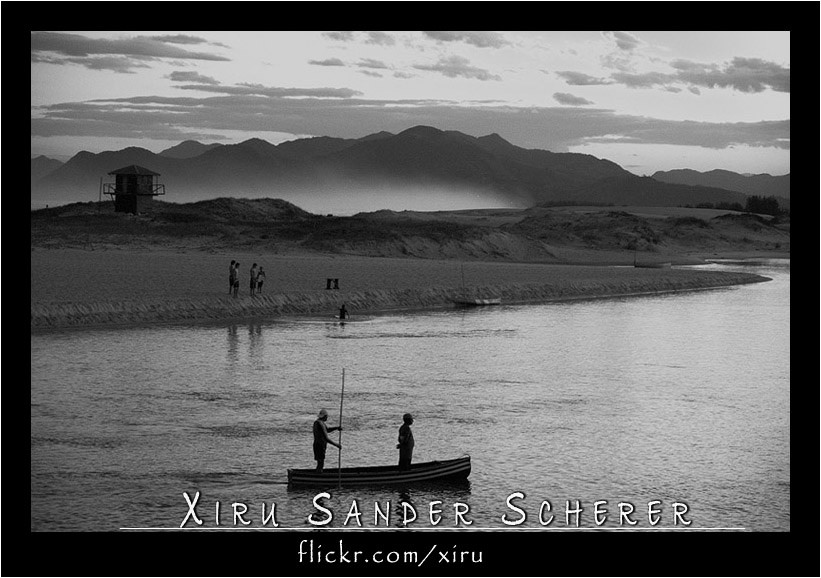 "... o mar não ensina, insinua..."