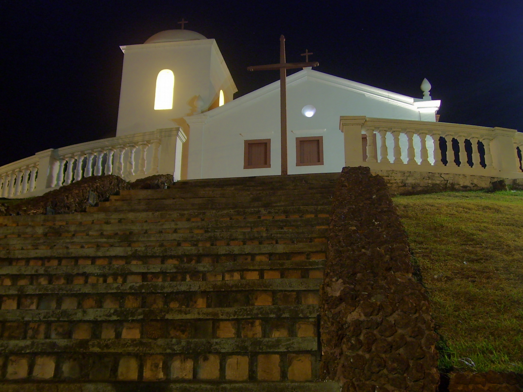 Igreja_do_Ros%C3%A1rio_e_S%C3%A3o_Benedito21_(Cuiab%C3%A1).jpg