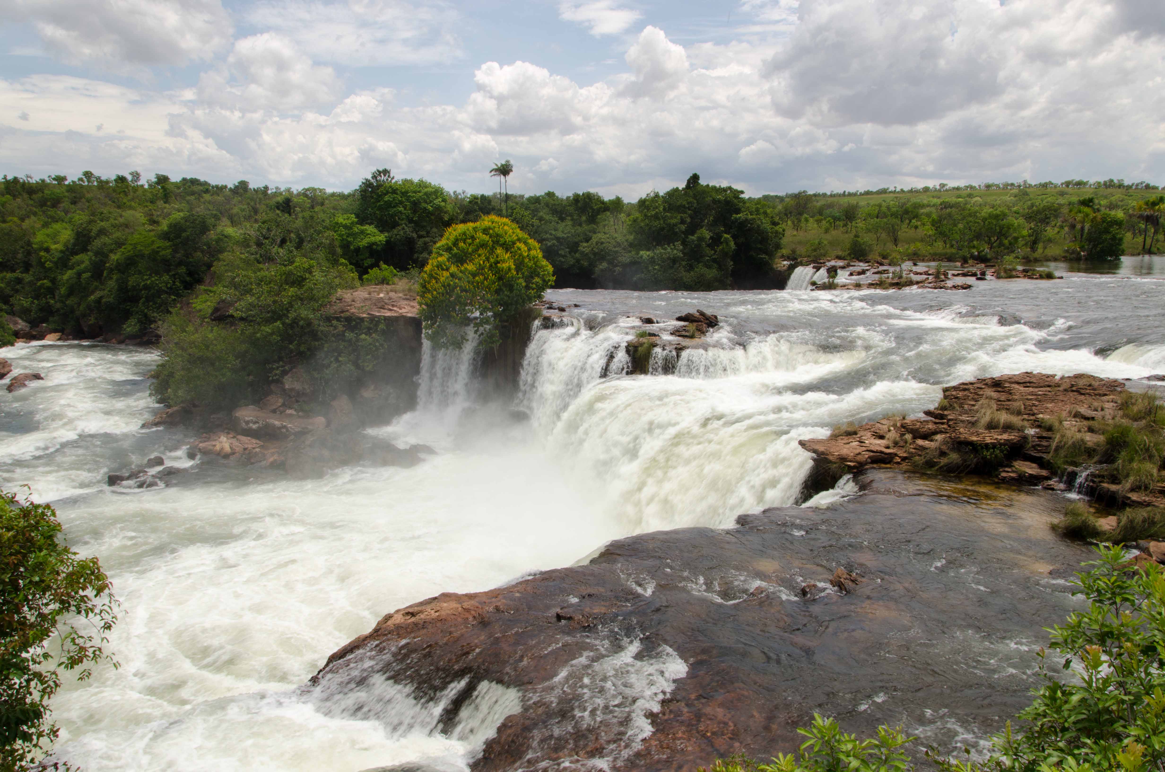 Cachoeira_da_Velha_-_parque_estadual_do_jalap%C3%A3o.jpg