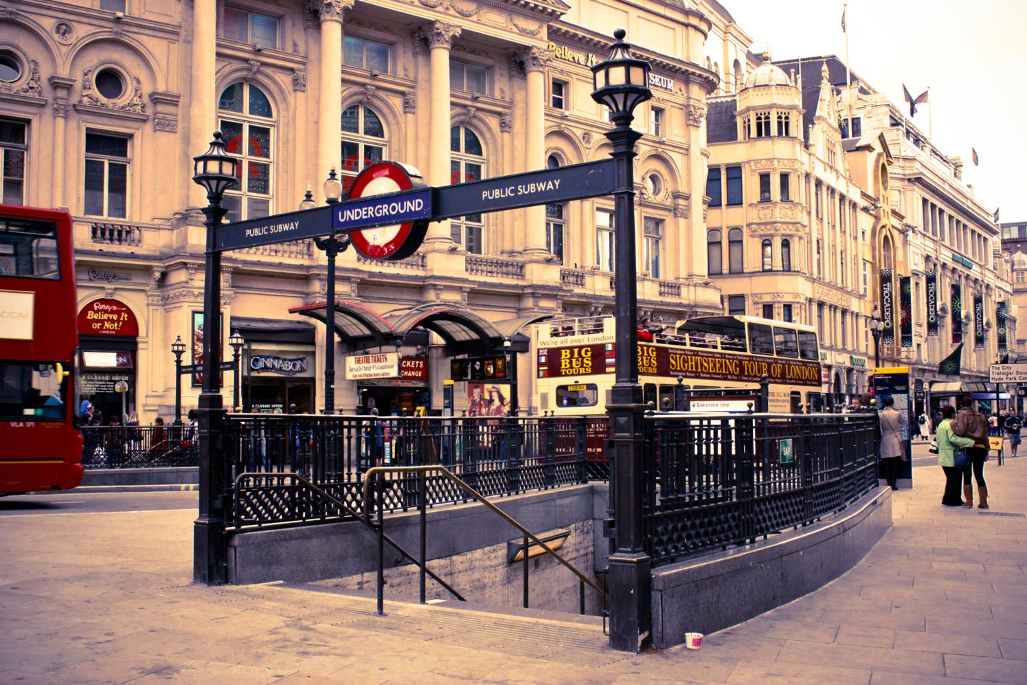 Londres+17-09-2011+095+Piccadilly+Circus-2.jpg