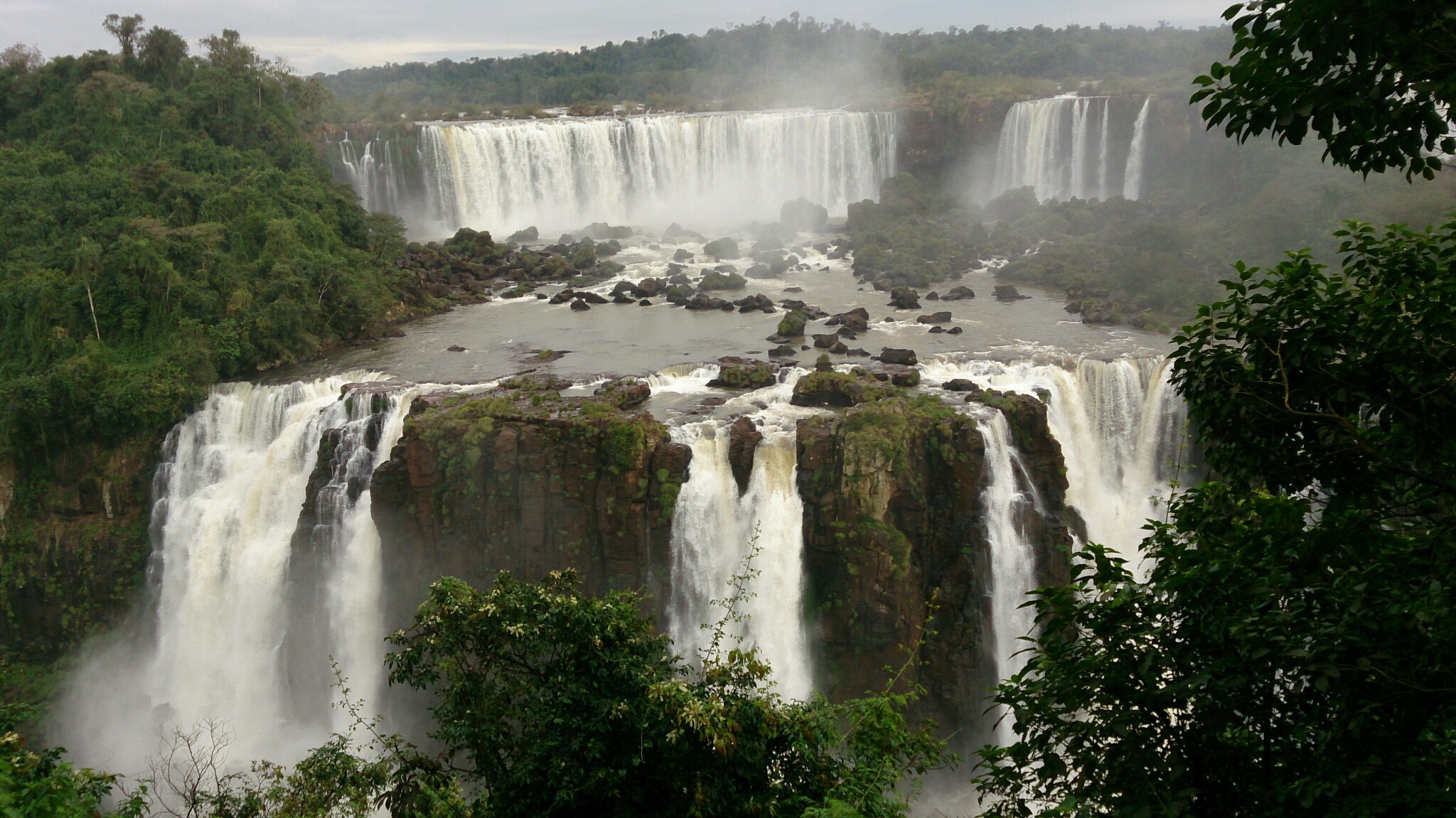 Roteiro-foz-do-igua%C3%A7u-cataratas-brasil-1.jpg