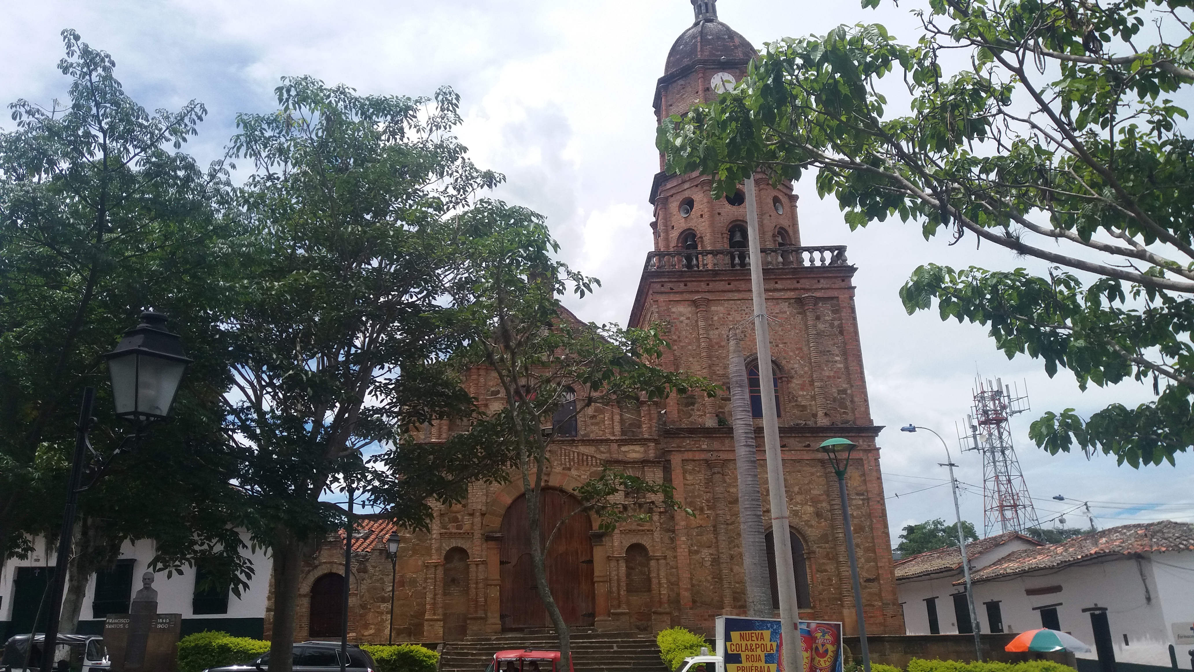 4bd889_58b2c8d55e94494cb29e192fc6259b3f~