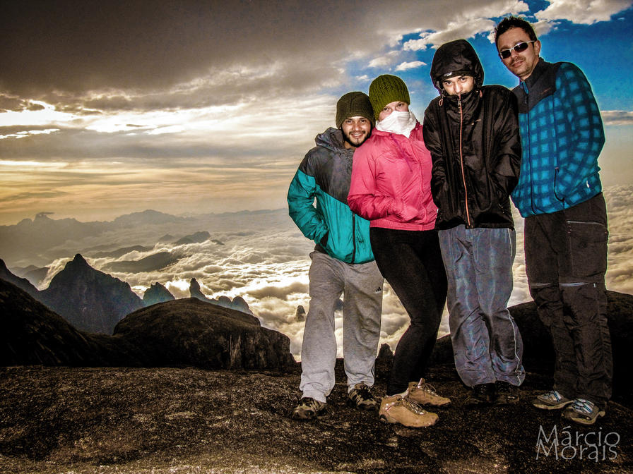 f2f2e3_4103419b6c0c4ff3981e071550d18175~