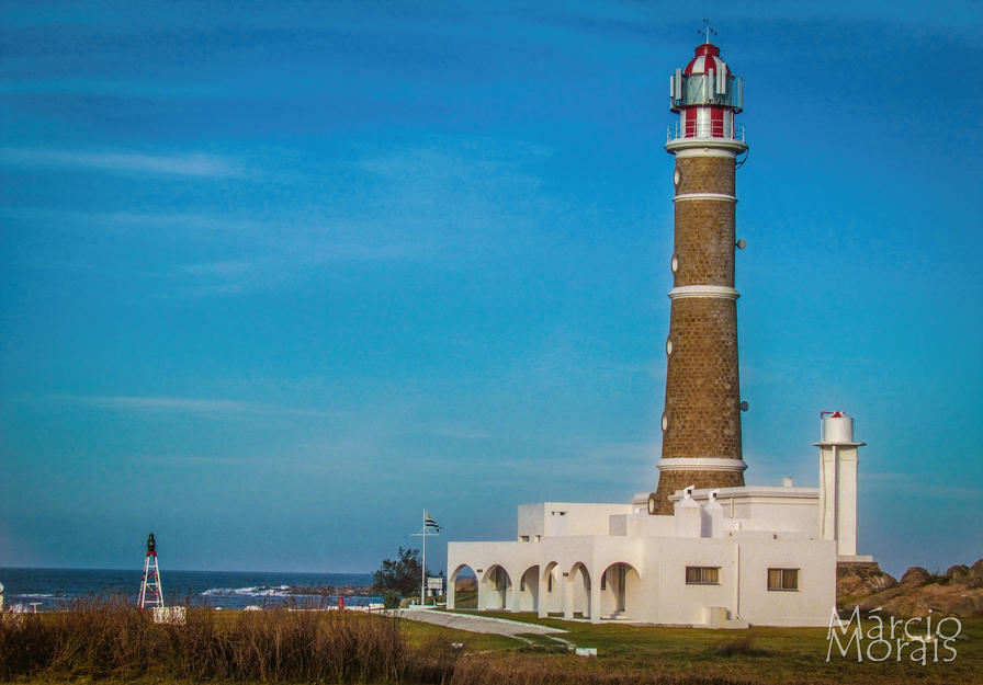 f2f2e3_aec18827366945e2abf7ffa8ff6d3cee~