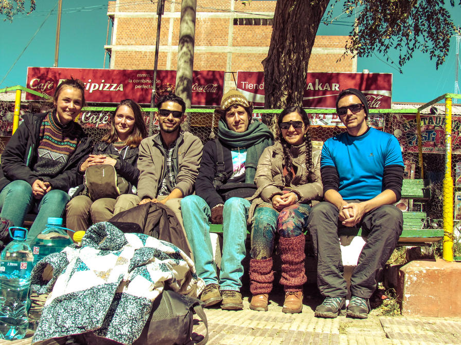 f2f2e3_1c77b8e9da3c43339aa8c1ce6664700b~