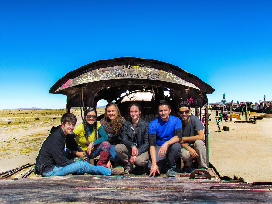 f2f2e3_07d5003bdc6341efb954bf7b71557cf8~