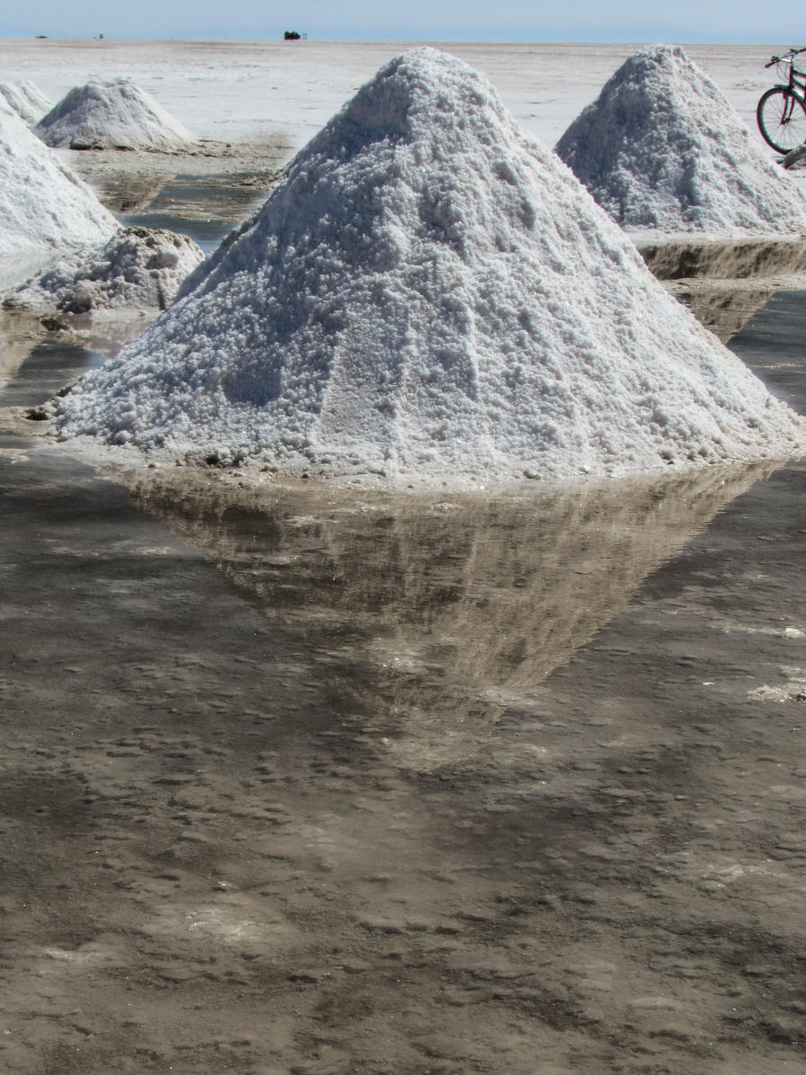 f2f2e3_eb66bddc5d744286b4819498919aba6f~