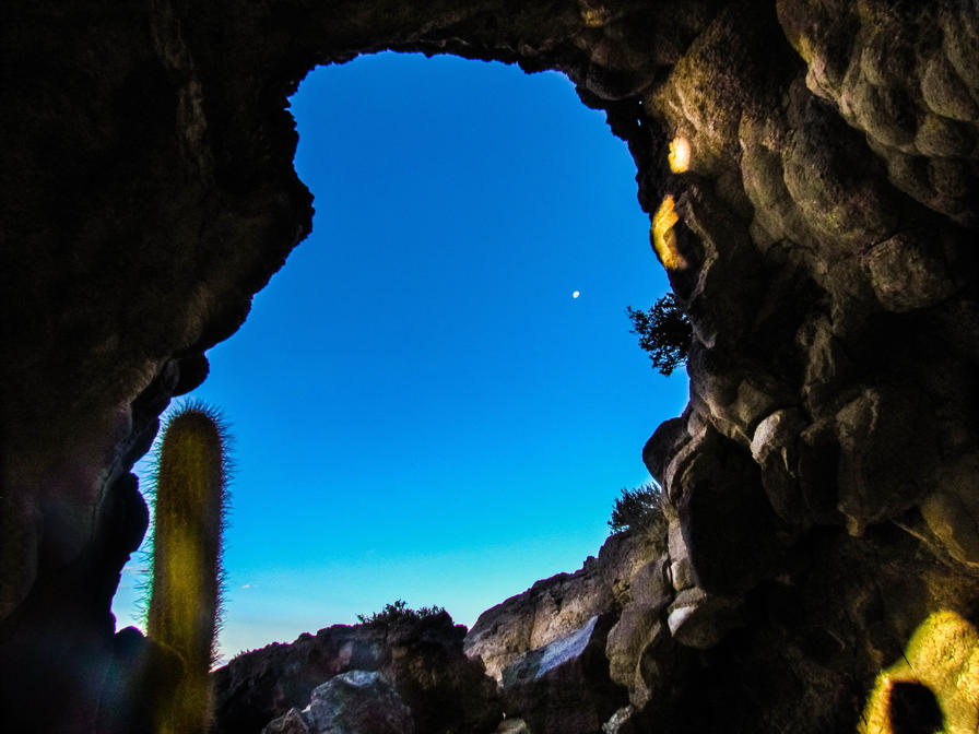 f2f2e3_f65d61ce98004265900580b58d56be3b~