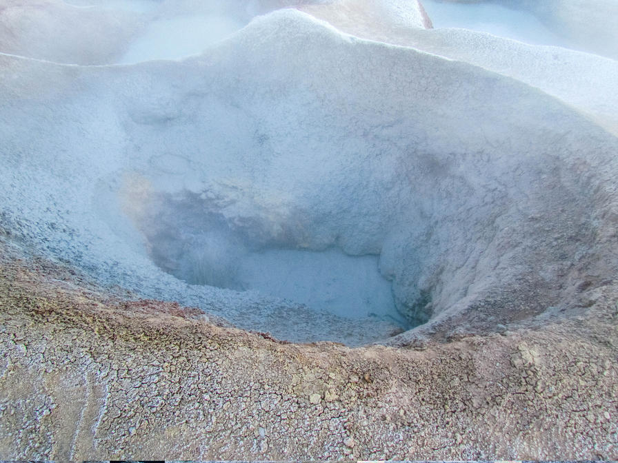 f2f2e3_67dae49b8fe04867bd1adb957ae27511~