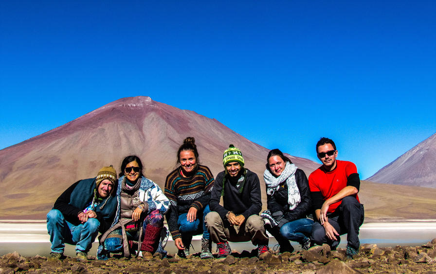 f2f2e3_3bcd8c15d3064130a991980852a813b0~