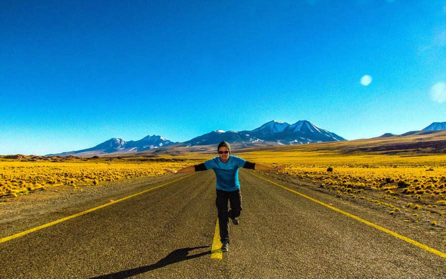 f2f2e3_7fdb72cad421458f830796112ed57771~