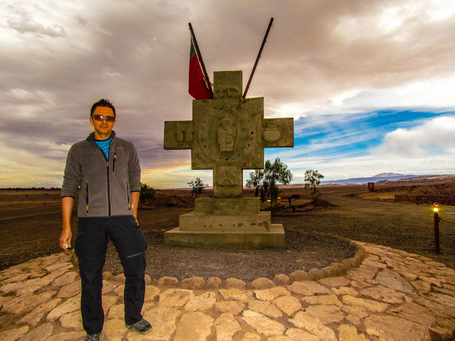 f2f2e3_c0f6f545bb874155bb4385ef66601337~