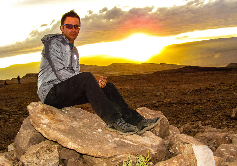 f2f2e3_d03528d8ddd548a69ee7e9d60f8042c2~