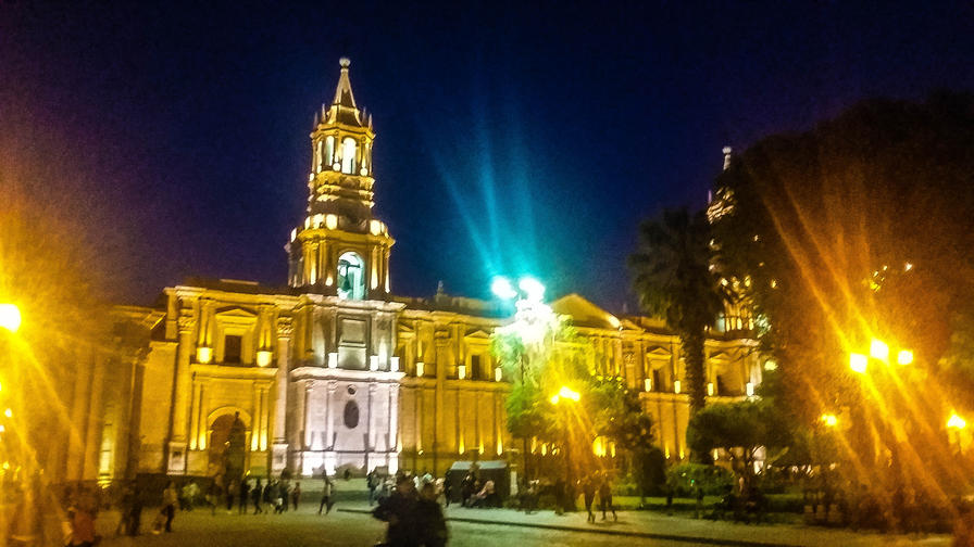 f2f2e3_7c3b4b54b6b6410fb85493abf360a197~