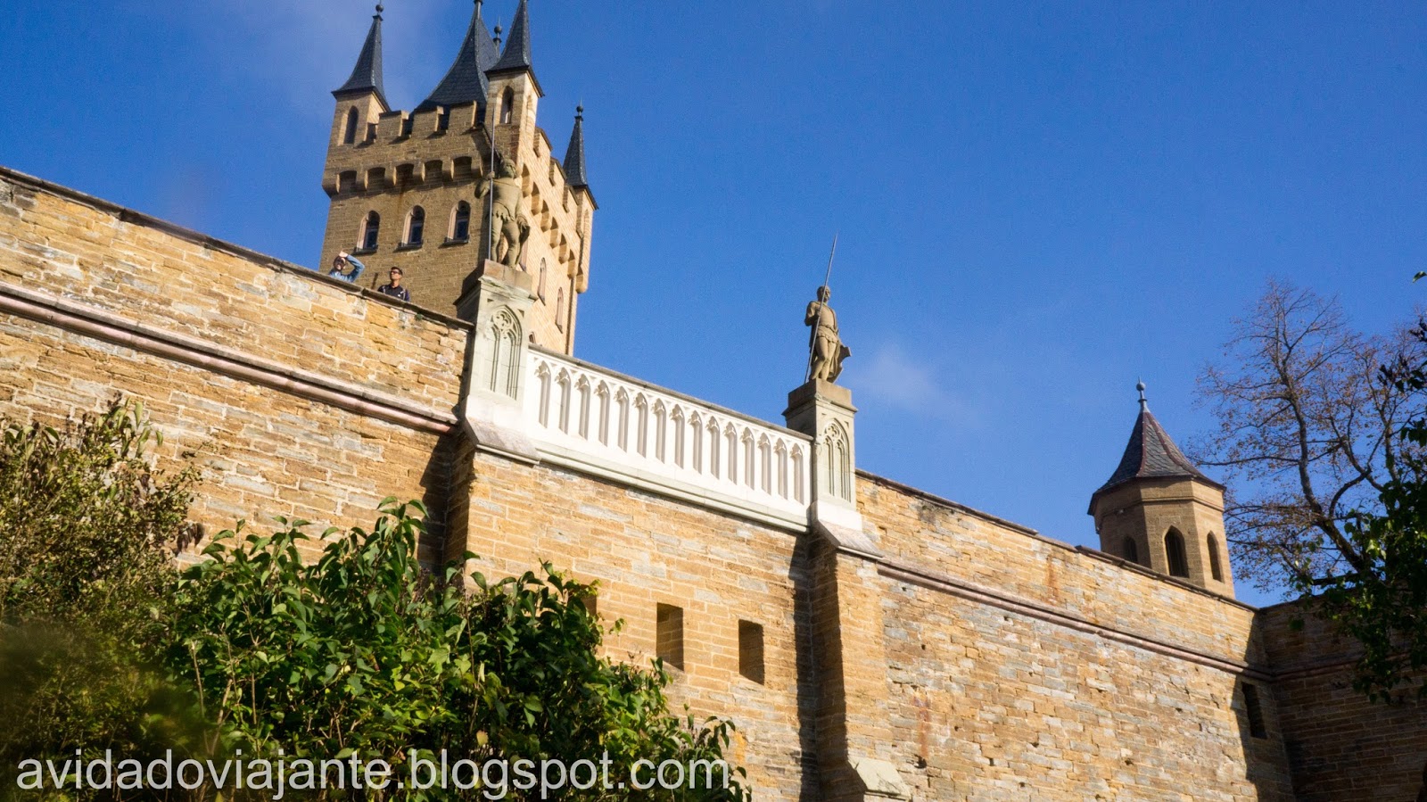 click?format=go&jsonp=vglnk_146091729939619&key=172579b97fa4d5e8c1a3c2918a03e499&libId=in4w96bx01012xfz000DA160g2eewjtx1k&loc=http%3A%2F%2Favidadoviajante.blogspot.com.br%2F&v=1&out=https%3A%2F%2F3.bp.blogspot.com%2F-a9T46cqNc2g%2FVw8COPJnk8I%2FAAAAAAAAmm0%2FQnV_PUU5ucImUl7PsiALBP44CkLUT6tXgCKgB%2Fs1600%2FDSC02345-6-2.jpg&title=A%20vida%20do%20viajante%20%C3%A9%20caminhar%20pelo%20mundo...&txt=