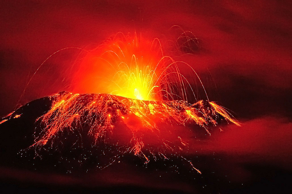 Spectacle of Mama Tungurahua