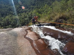Fazenda Vitória São Luiz do Paraitinga Turismo Ecológico Camping Tirolesa Rapel Cachoeira