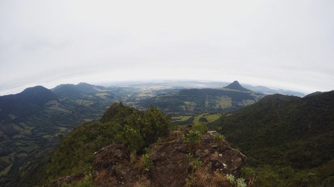 trilha-morro-forno-meio.jpg?w=672