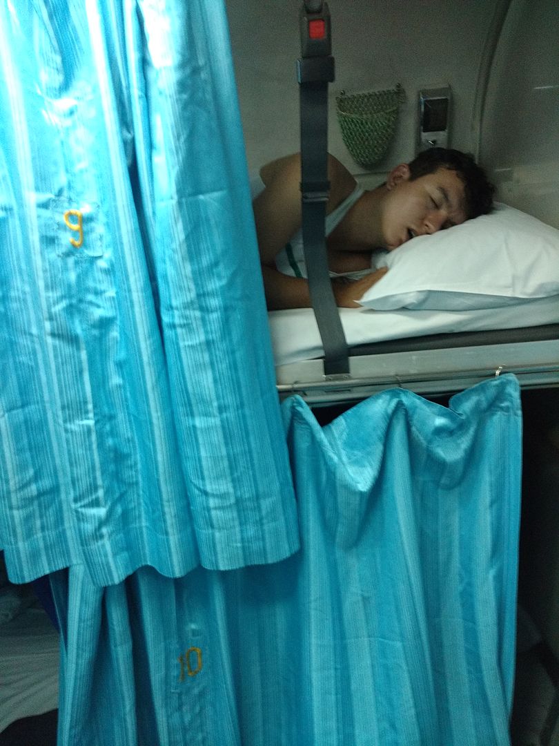 IMG_20160410_201708231?async&rand=0.45432934958999227