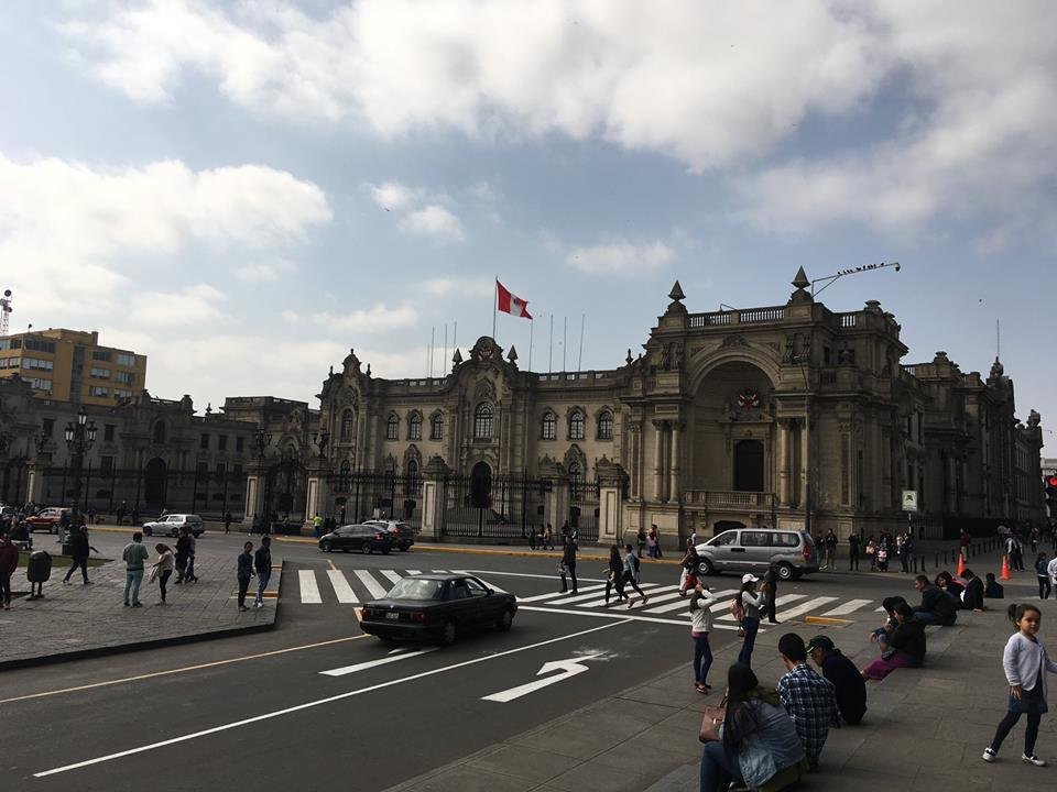 41955092_10216573770953291_7650484339372