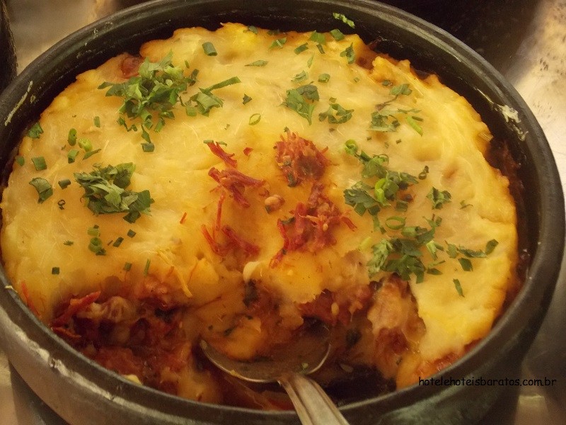 domingos-martins-escondidinhode-carne-seca.jpg?w=800