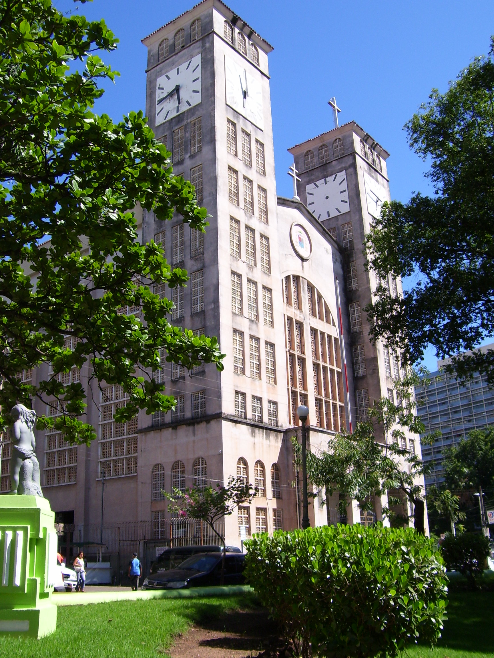 Catedral_Metropolitana2_(Cuiaba).jpg