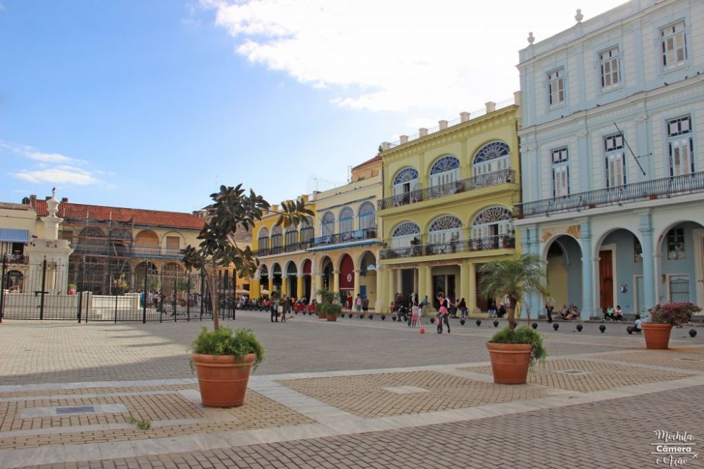 plaza-vieja-havana-cuba