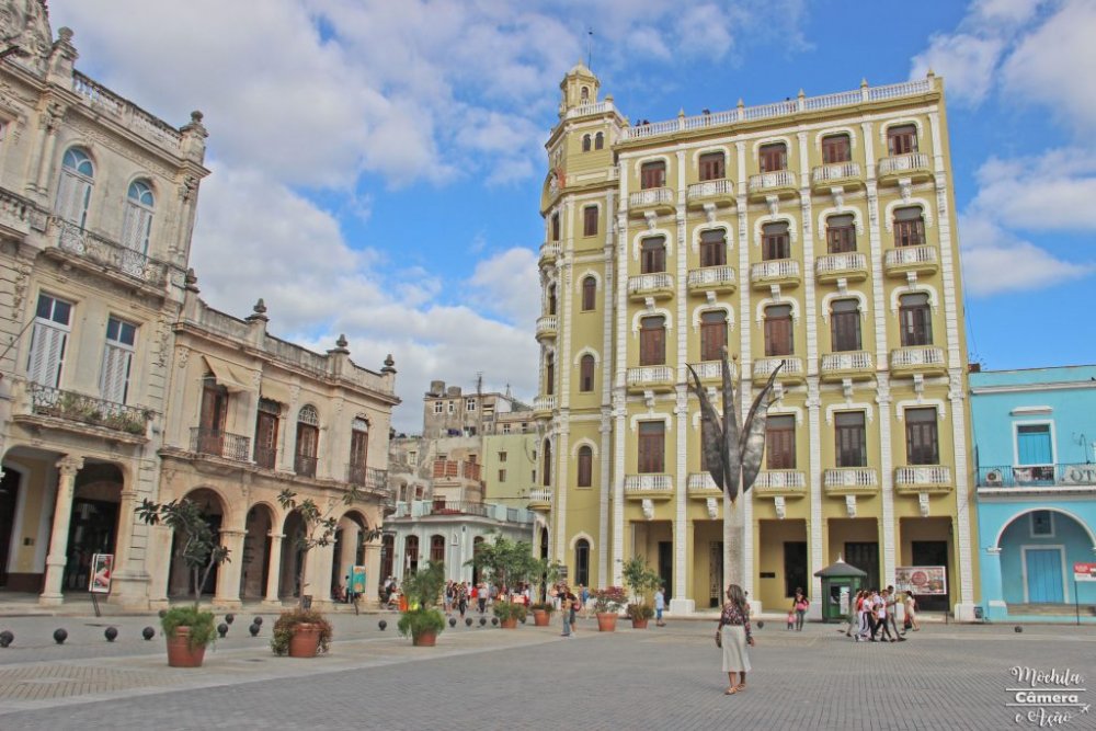 plaza-vieja-havana-cuba