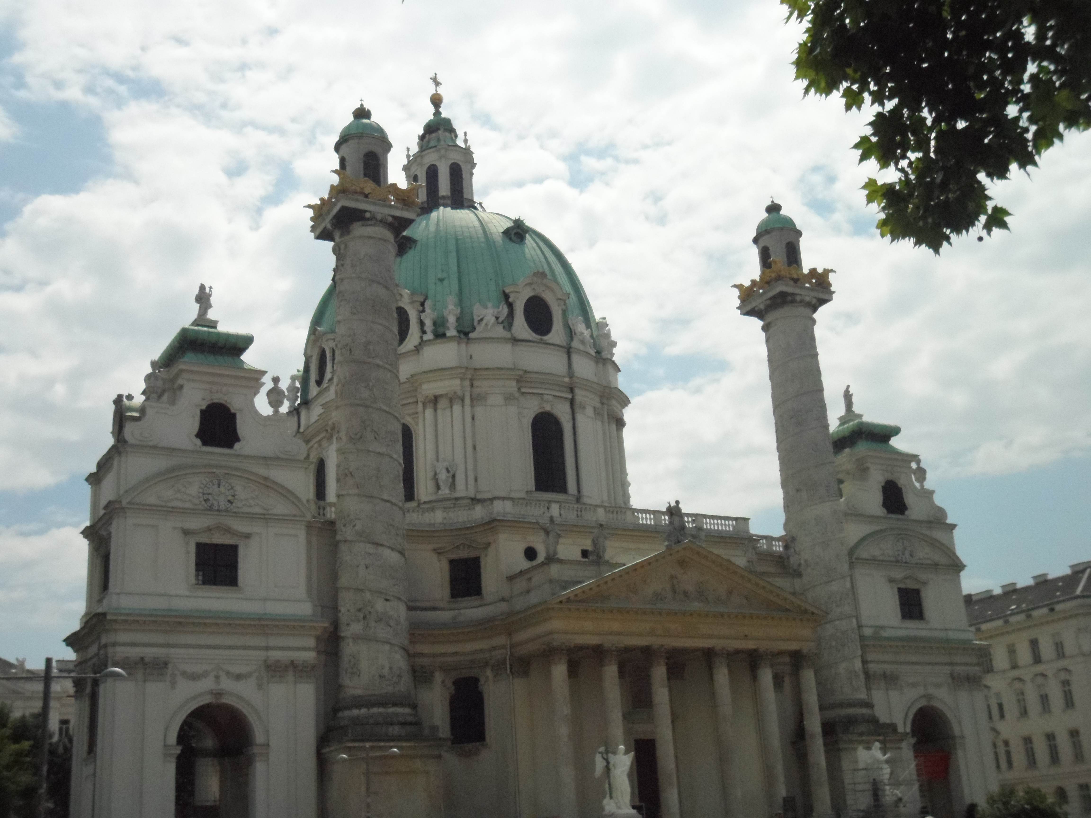 Karlskirche.jpg