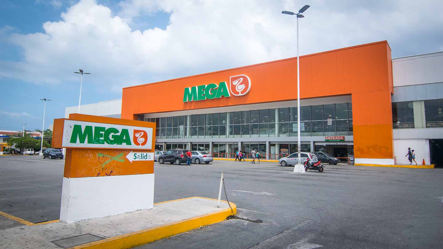 Playa-del-Carmen-travel-guide-Mega-Grocery-Store.jpg