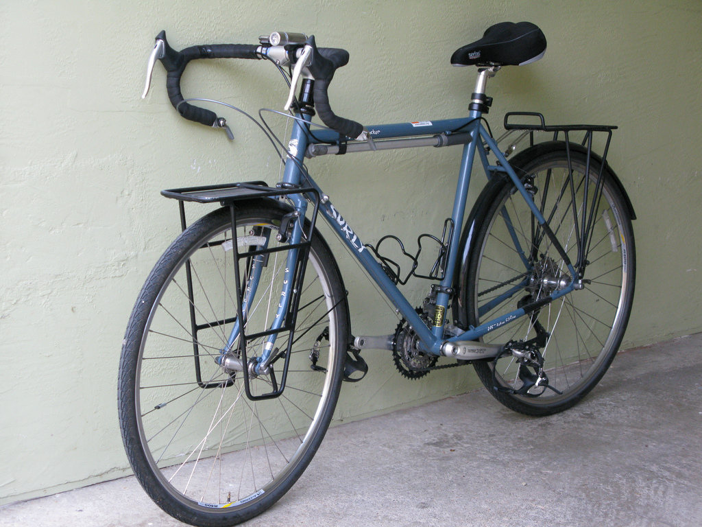 Surly_Long_Haul_Trucker_touring_bike.jpg