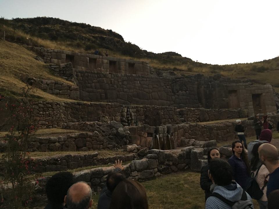 A imagem pode conter: 2 pessoas, atividades ao ar livre e natureza