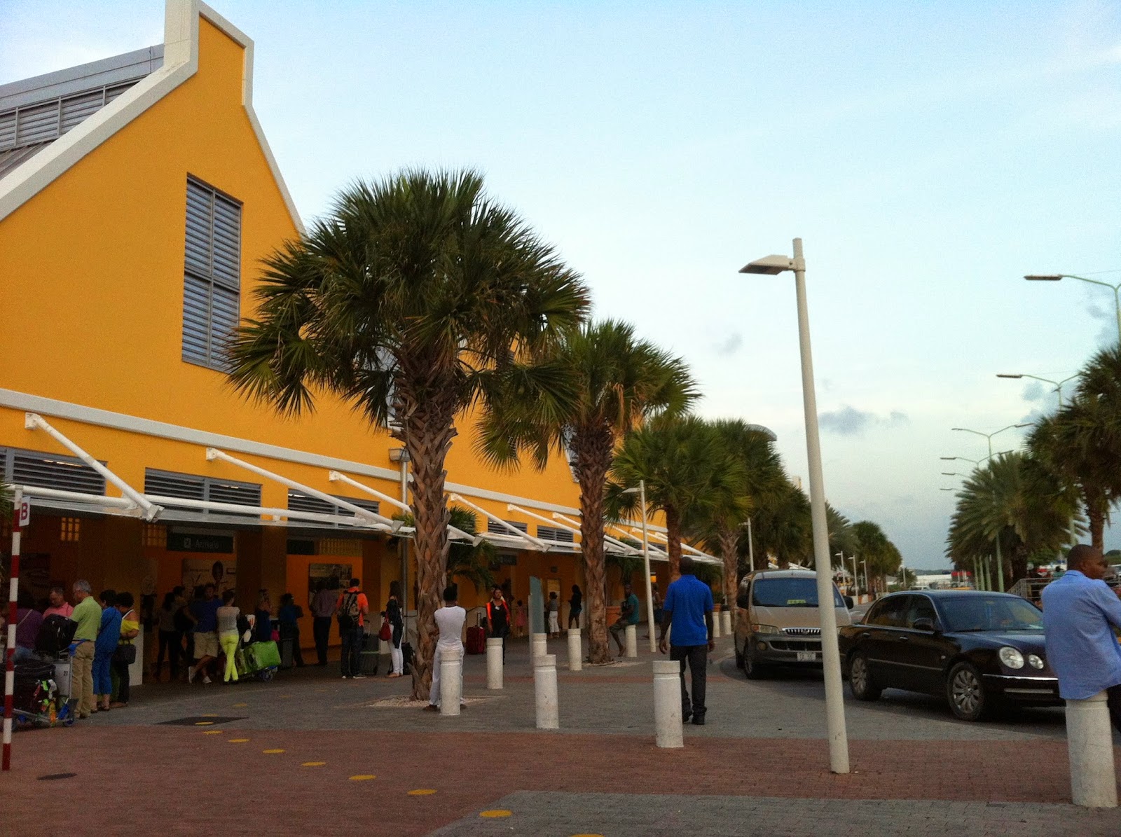 Caribe+2013+009+-+Aeroporto+Cura%C3%A7%C3%A3o.JPG