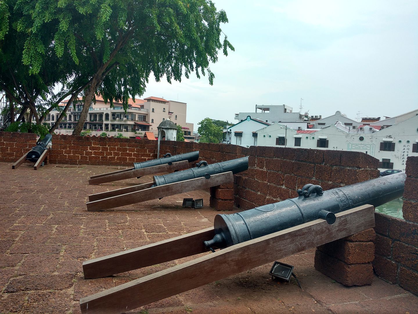 IMG_20160425_132745764_HDR?async&rand=0.5928145862109304