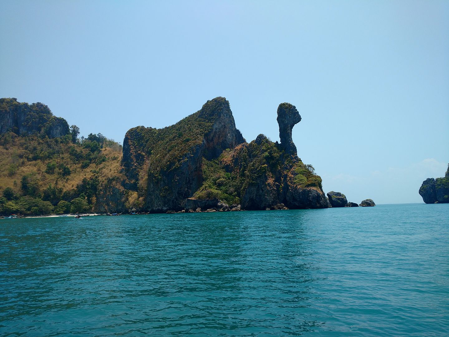 IMG_20160415_115410423?async&rand=0.35228766859493166