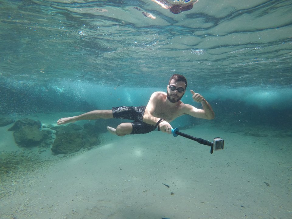 32783353_10204716523269593_8261343489044