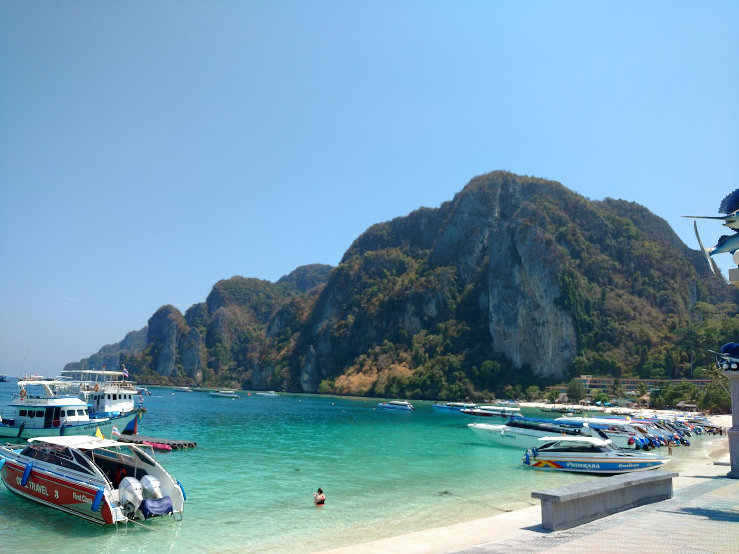 IMG_20160416_135359573?async&rand=0.7398221327771102