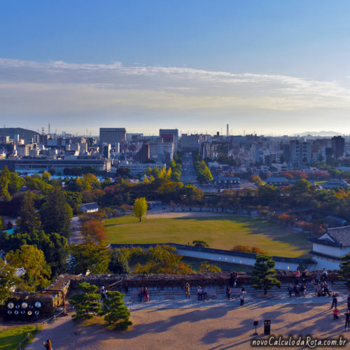 Castelo de Himeji - Os jardins e a grande avenida de acesso