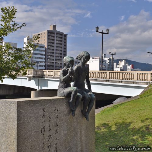 Uma das pontes que foi o alvo da bomba atômica