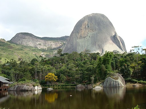 pedra-azul-12-14-01-2008-17.jpg