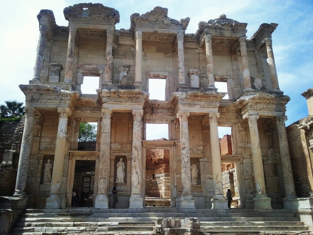 599818f8d542d_Ephesus1.thumb.jpg.dd828b7f8035046d599aa6e6b2bbb193.jpg