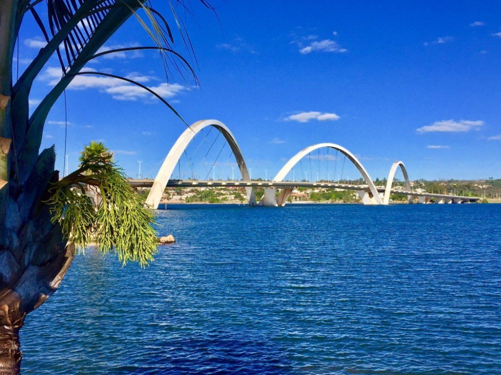 ponte-jk-brasilia.thumb.jpg.be9c5ce6b5303845211ffae4bc197954.jpg