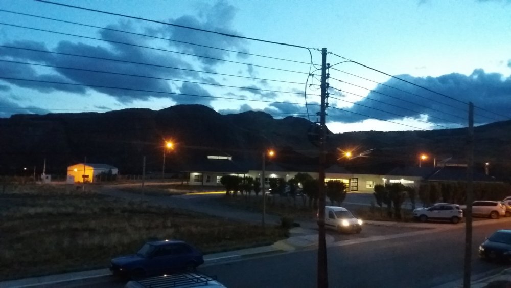 Durante o verão, o sol se põe às 22:00