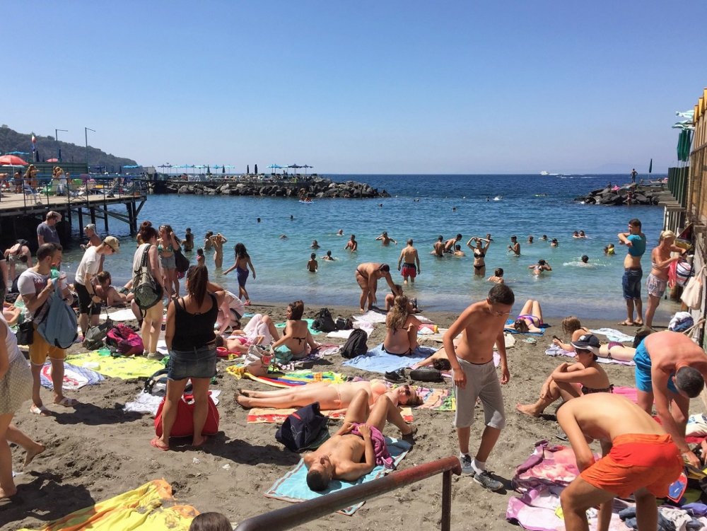 5a592c236c728_praiapublicasorrento.thumb.jpg.0d96dec2d20a5f87402024f6077f44b0.jpg