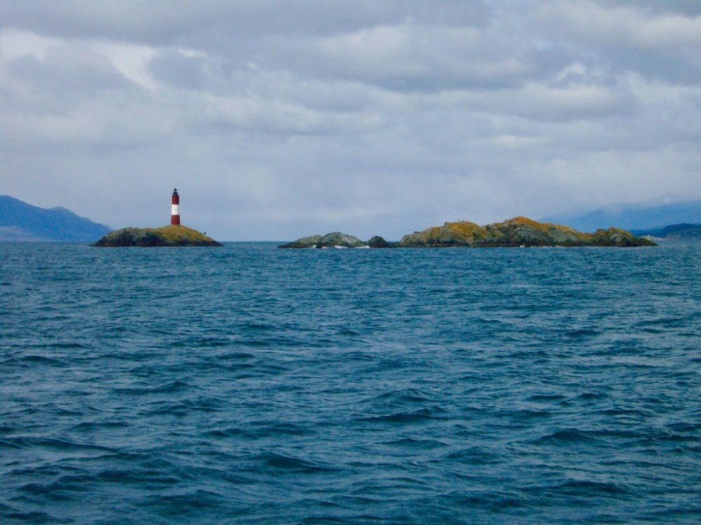 farol-canal-beagle-ushuaia.thumb.jpg.0921af8595d9490cc5748d1af76697a5.jpg