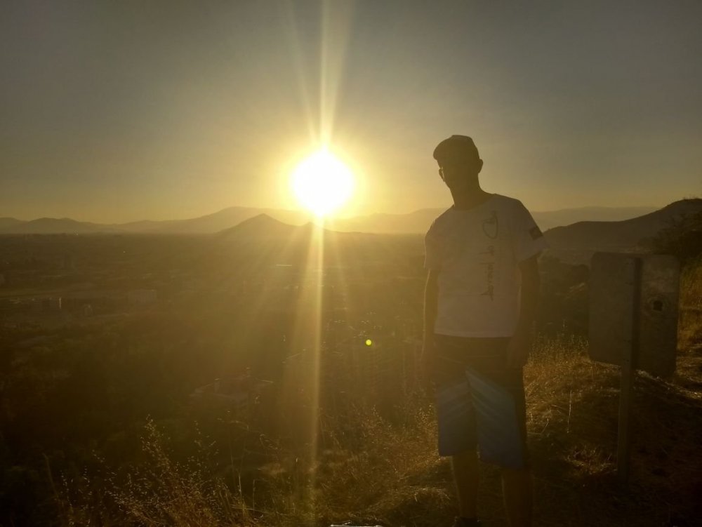 Aquele por do sol de respeito em La Piramide